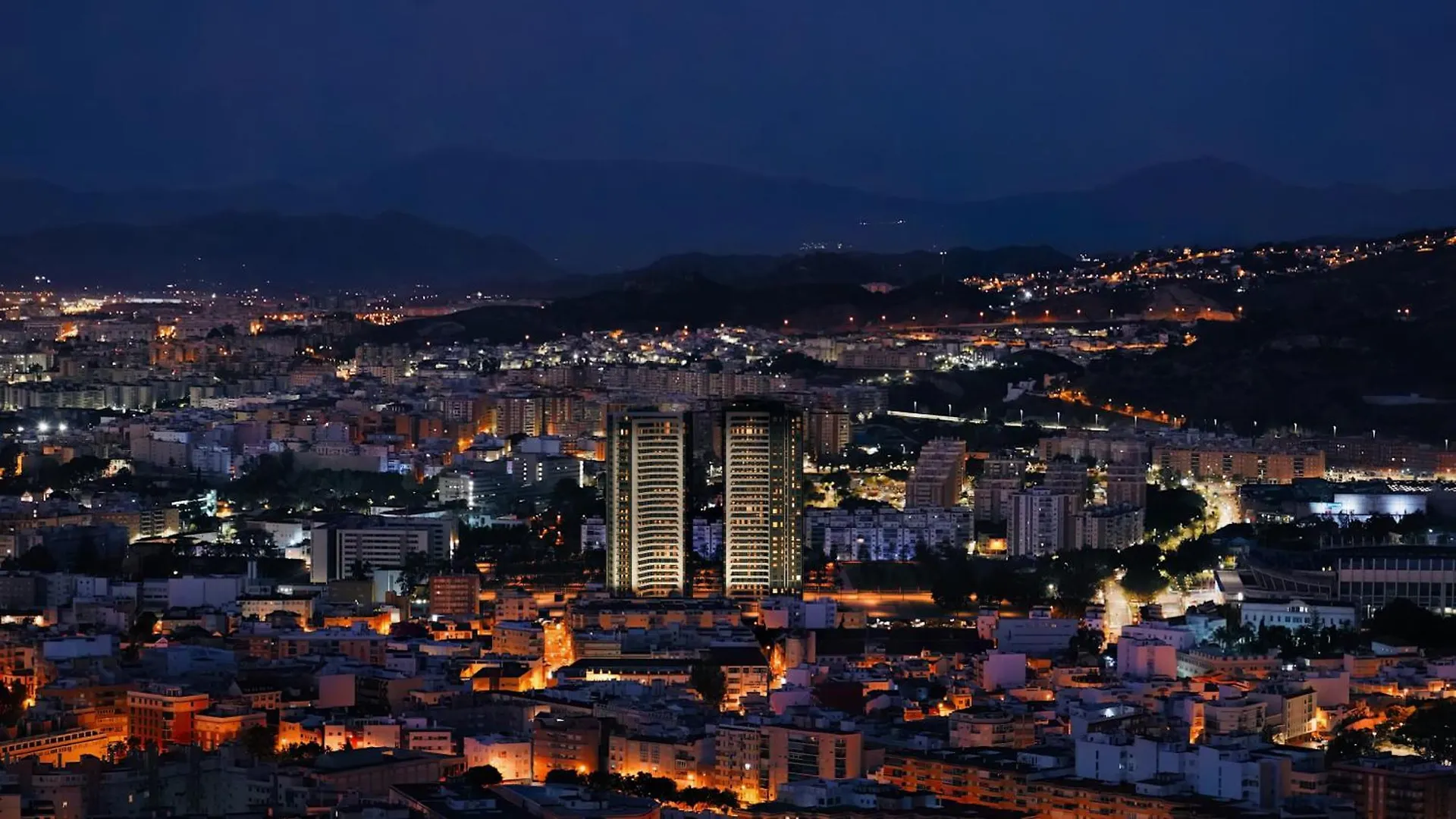 Malaga Urban Sky Serviced Apartments By P&O Spain