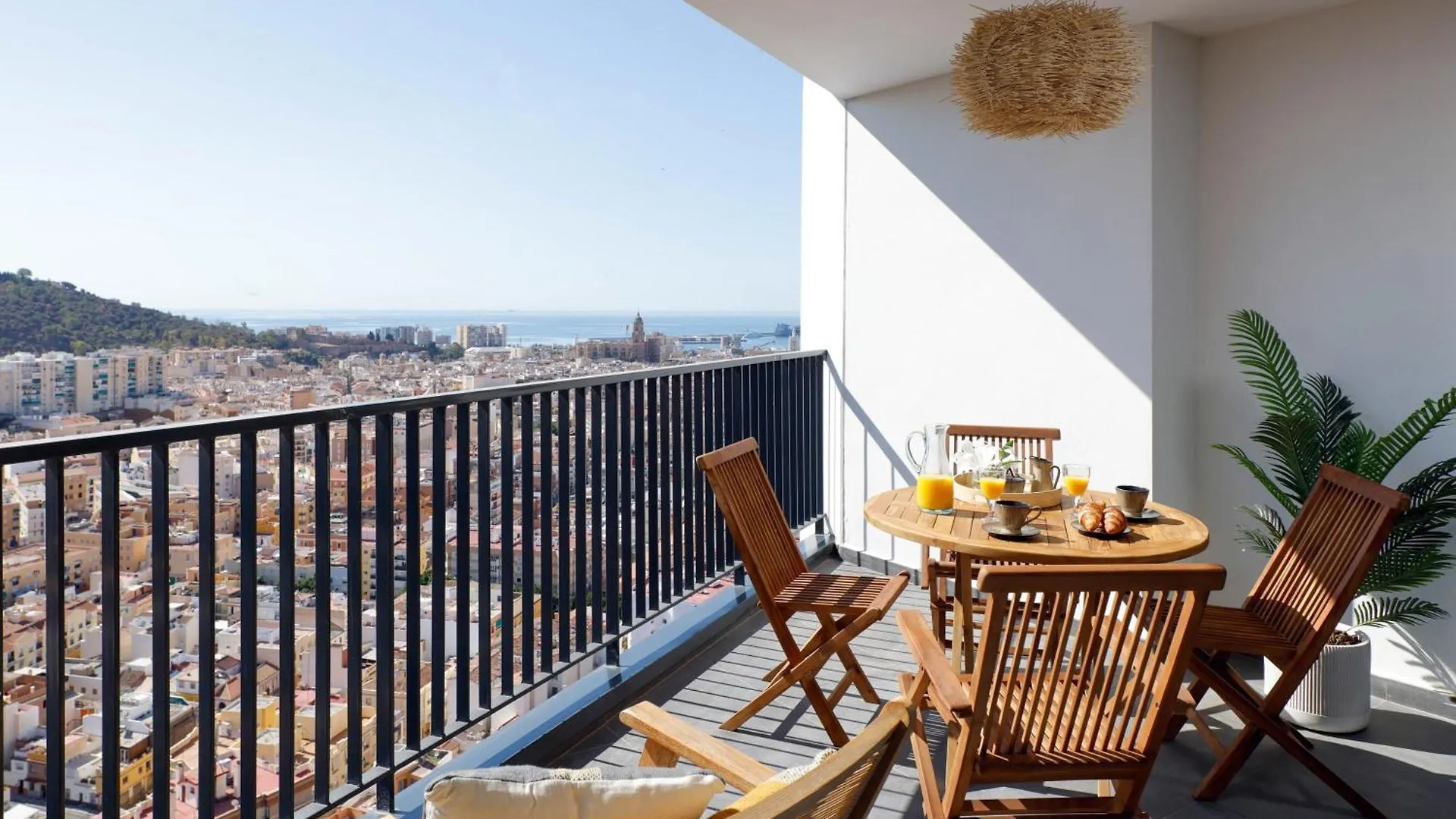 Malaga Urban Sky Serviced Apartments By P&O