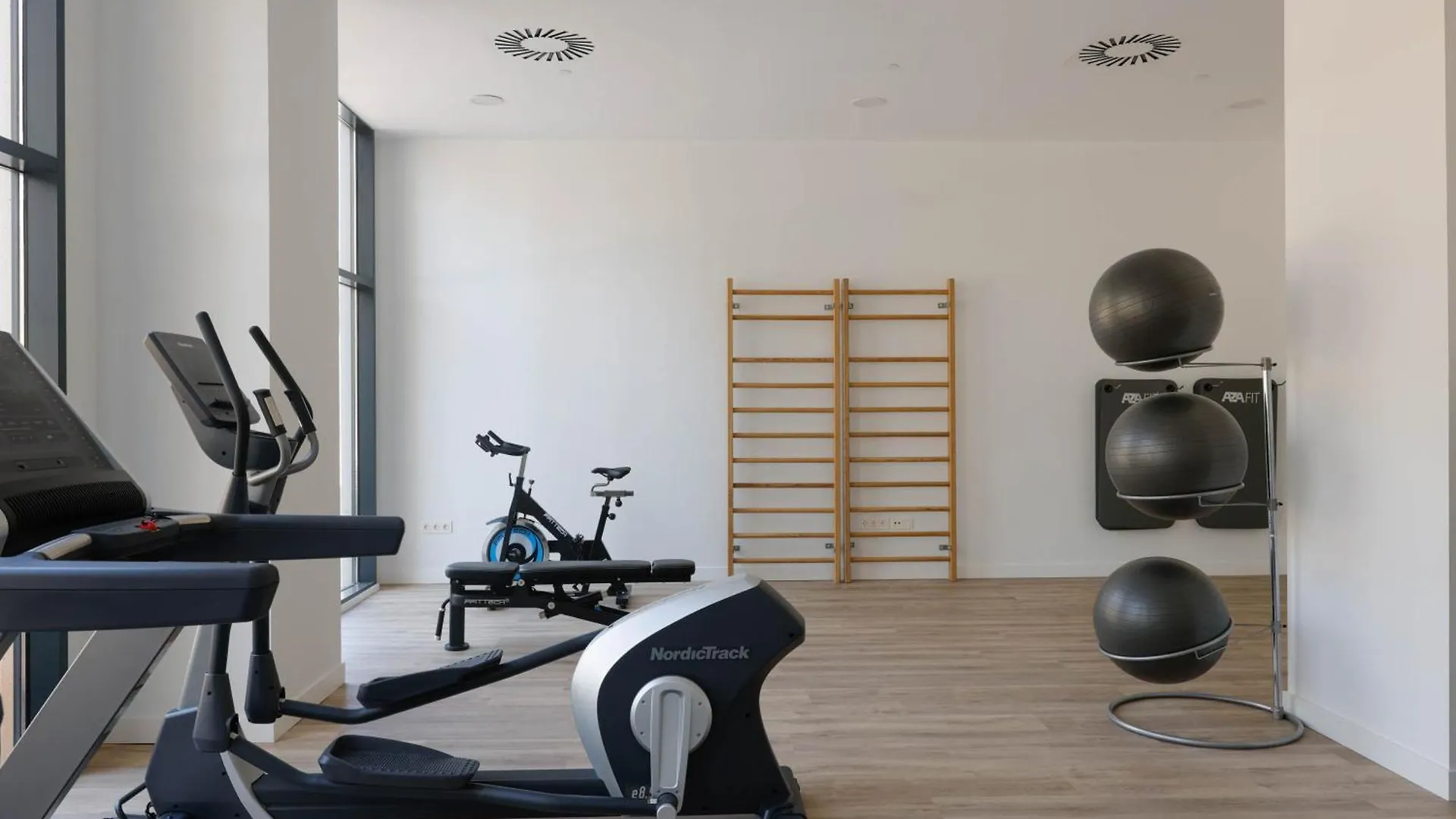 Malaga Urban Sky Serviced Apartments By P&O Spain