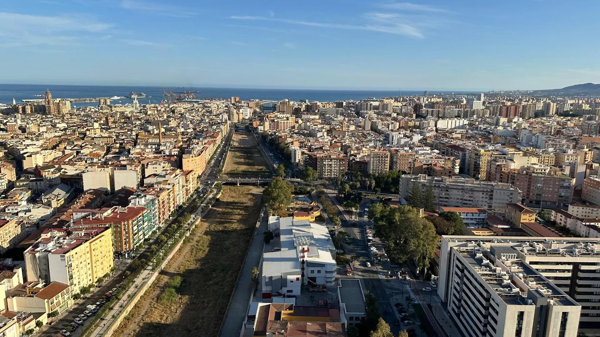 Malaga Urban Sky Serviced Apartments By P&O Spain