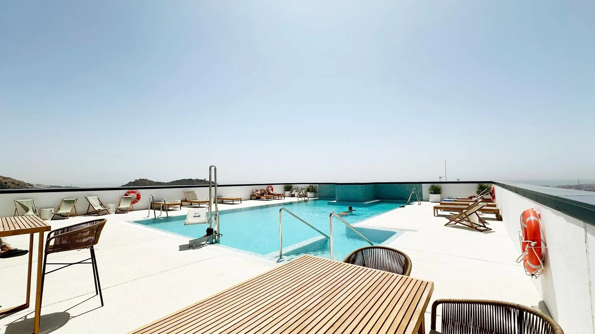 Malaga Urban Sky Serviced Apartments By P&O Spain