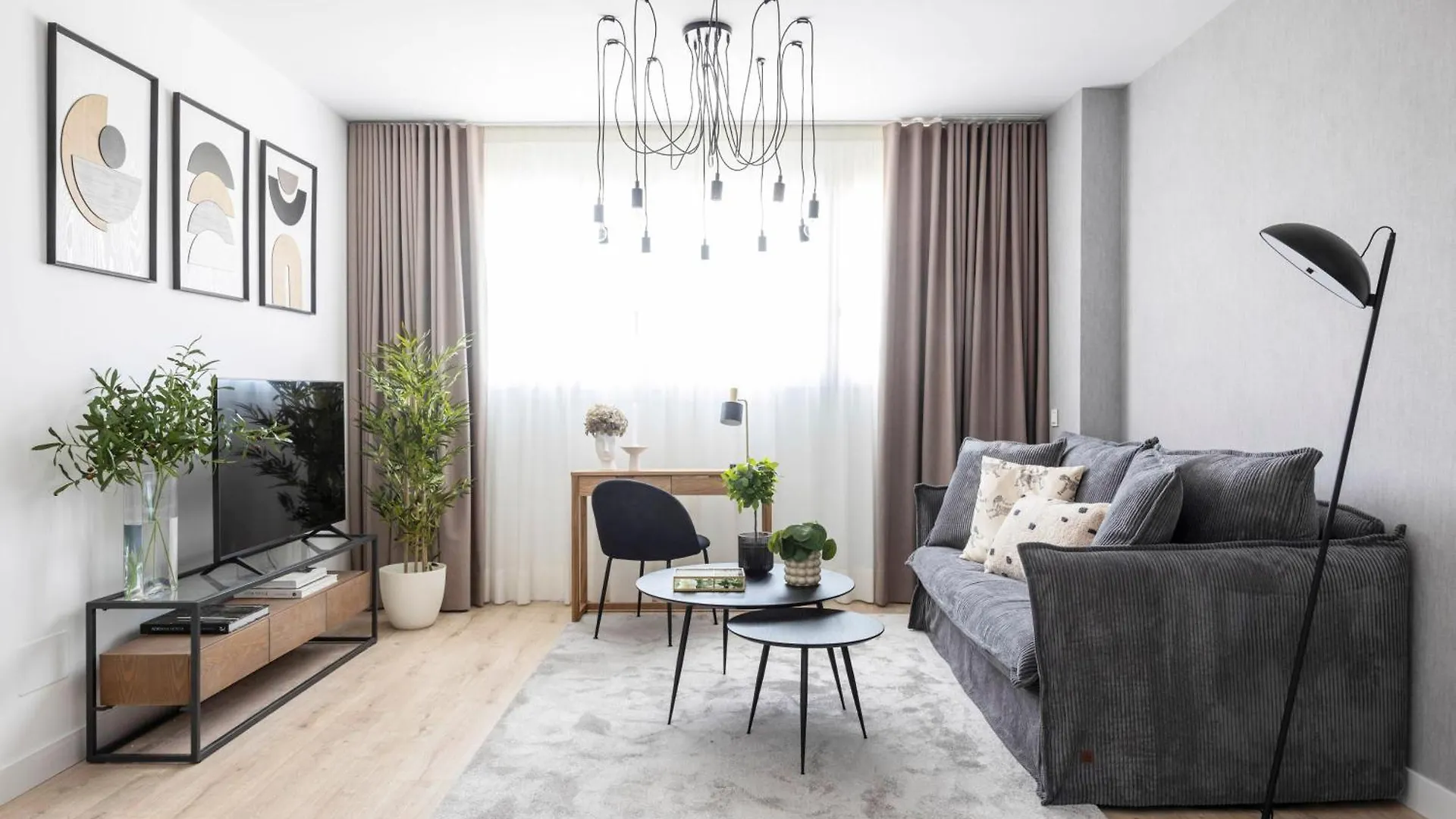 Malaga Urban Sky Serviced Apartments By P&O