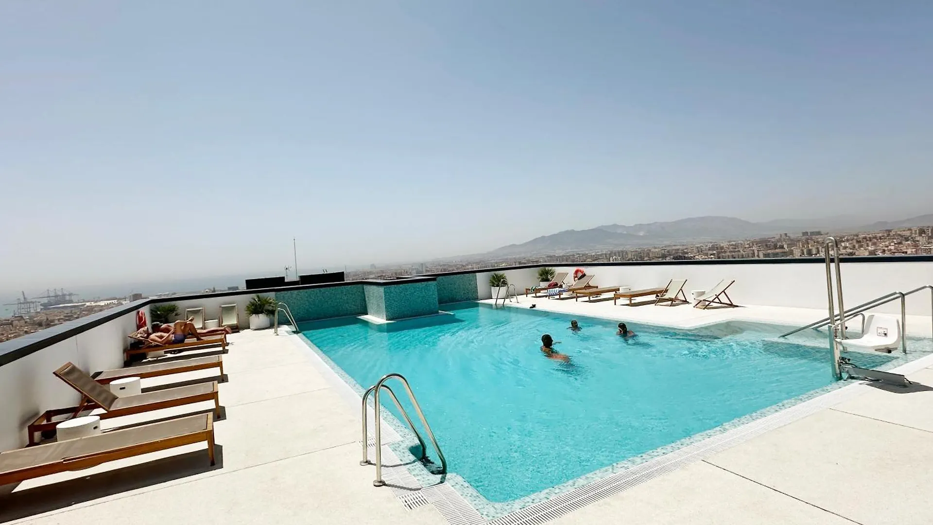 Malaga Urban Sky Serviced Apartments By P&O
