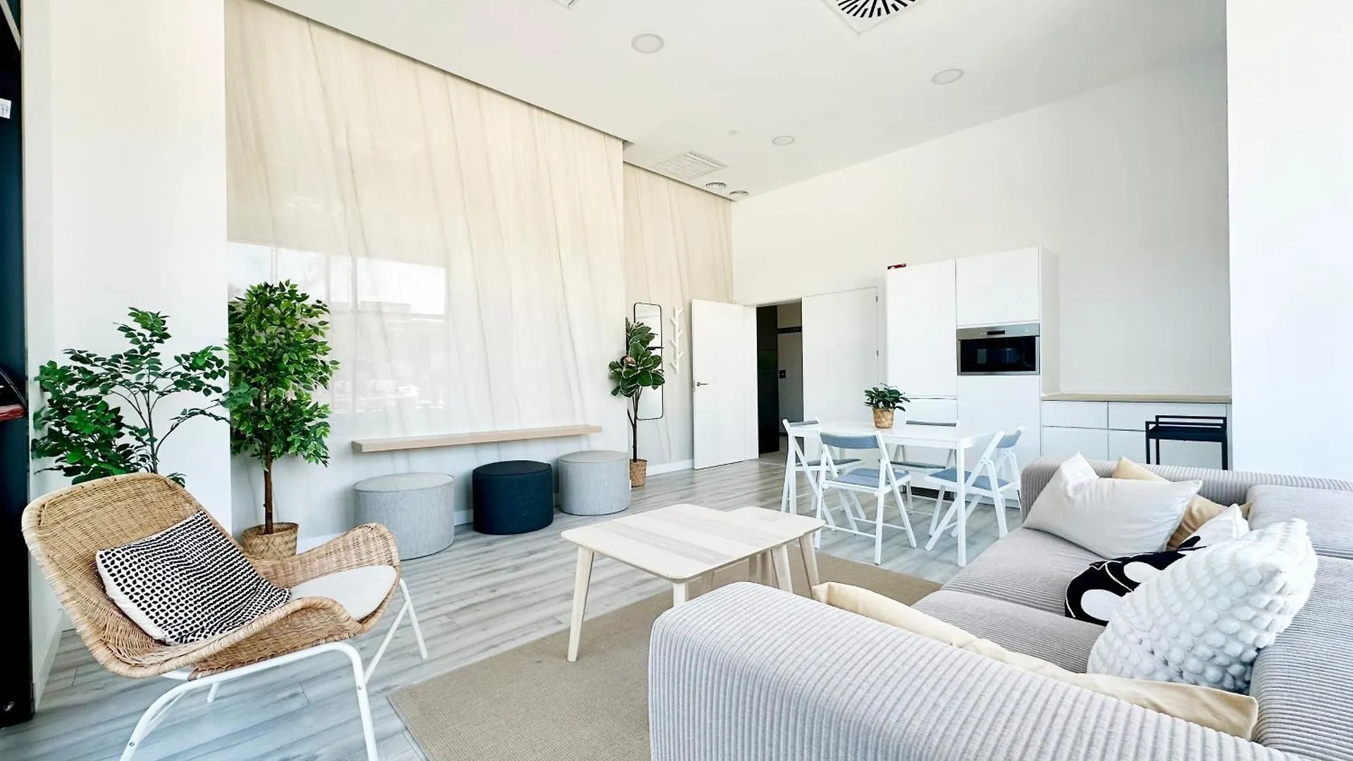 Malaga Urban Sky Serviced Apartments By P&O Spanien