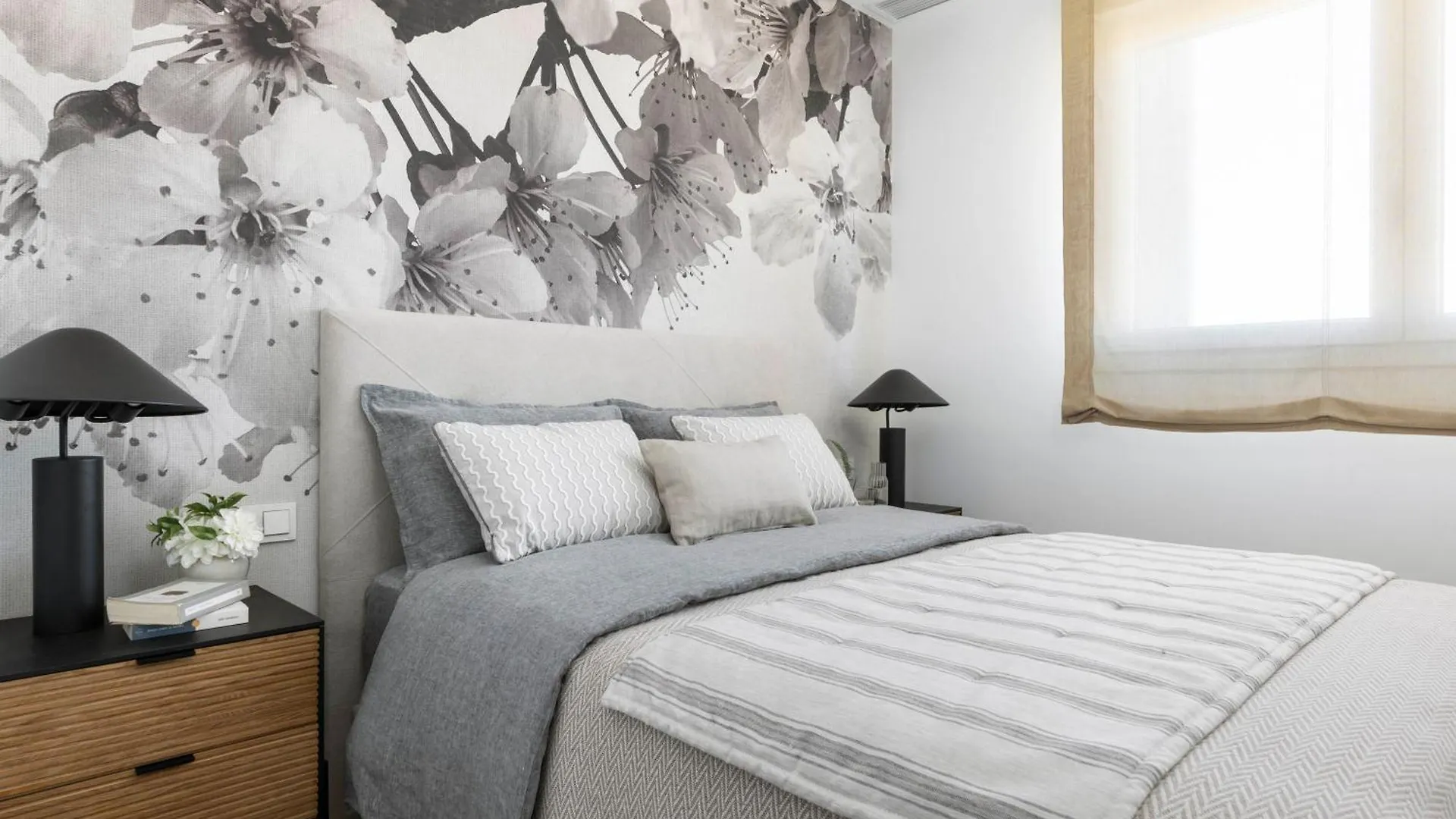 Malaga Urban Sky Serviced Apartments By P&O