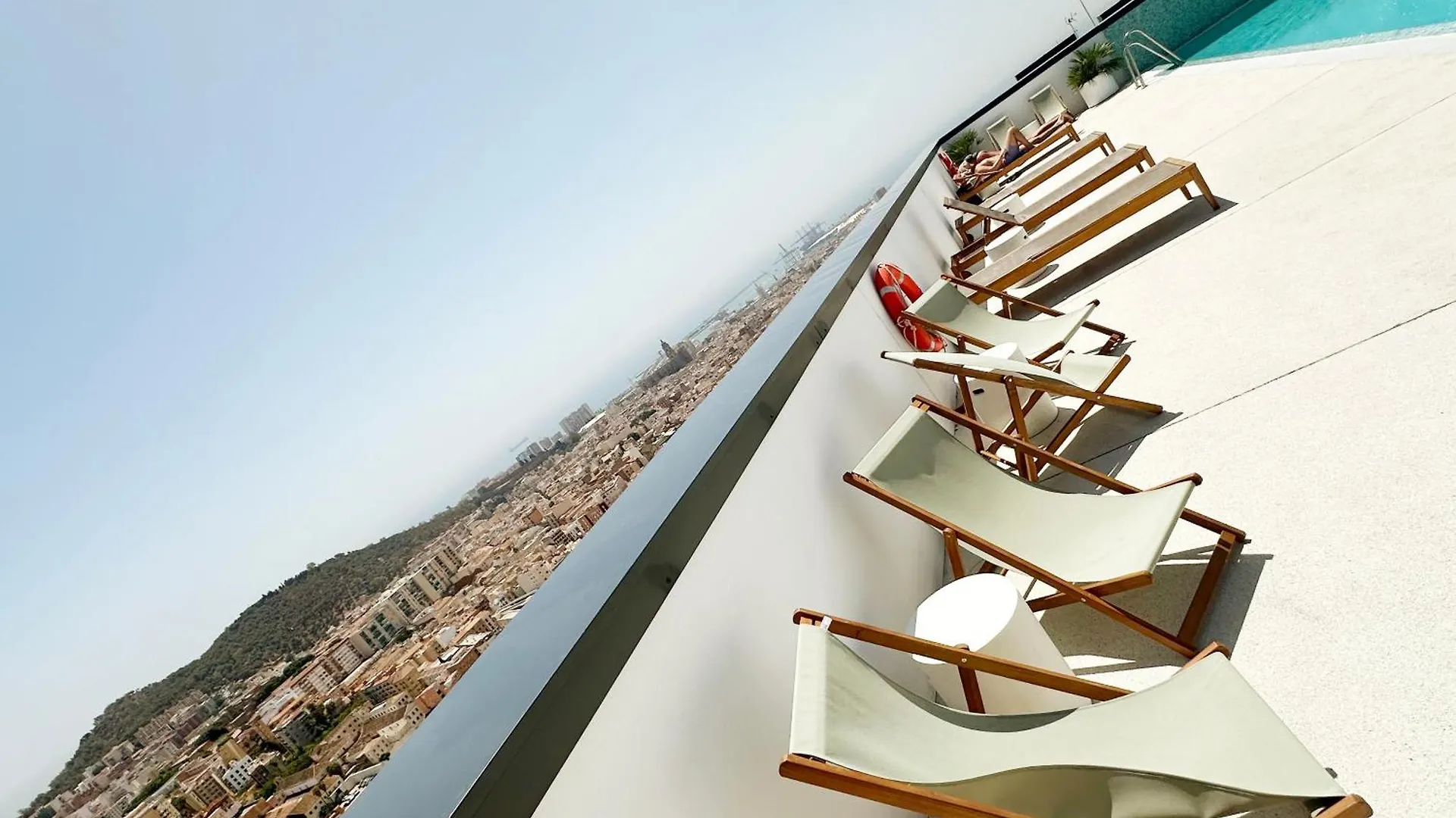 Malaga Urban Sky Serviced Apartments By P&O
